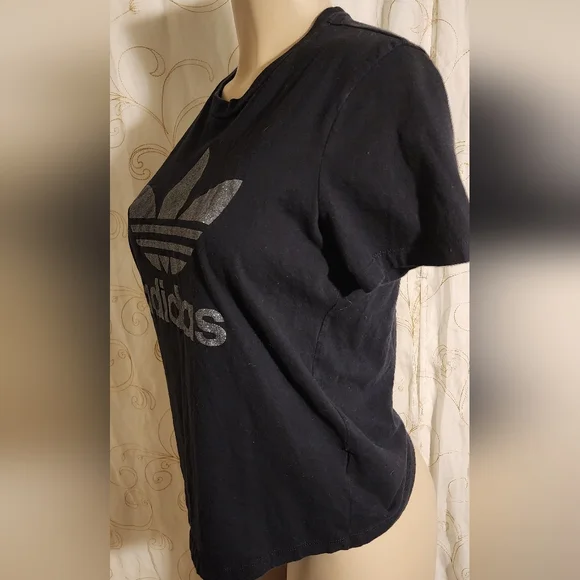 Adidas graphic Tee sz M nwot - Picture 2 of 4